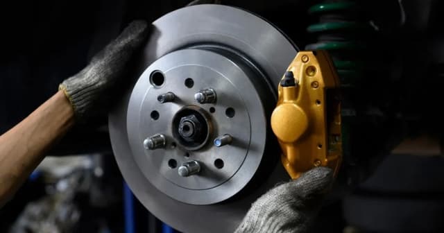 BMW Brake Pad Replacement Cost in Dubai (2025 Guide & Prices)
